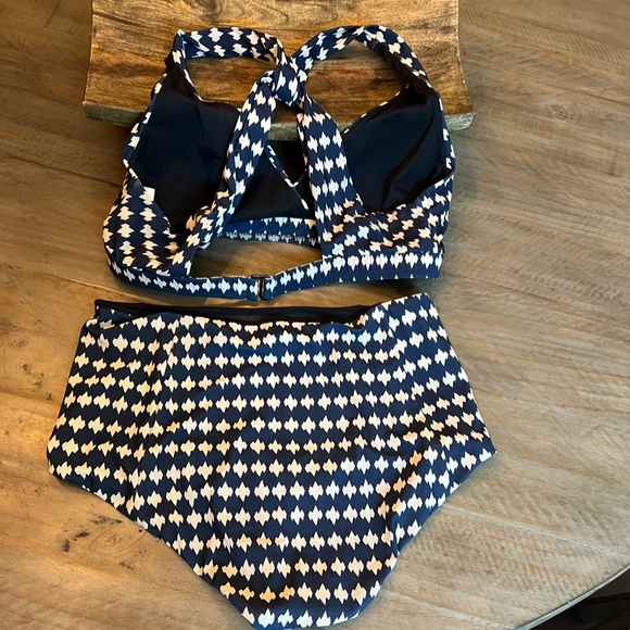 Bikini Top Toast Clothing - UK Size 14/US Size 10 - Picture 4 of 4